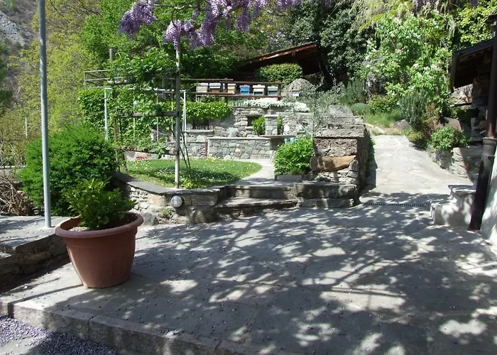 Le Rocher Hébergement de vacances *